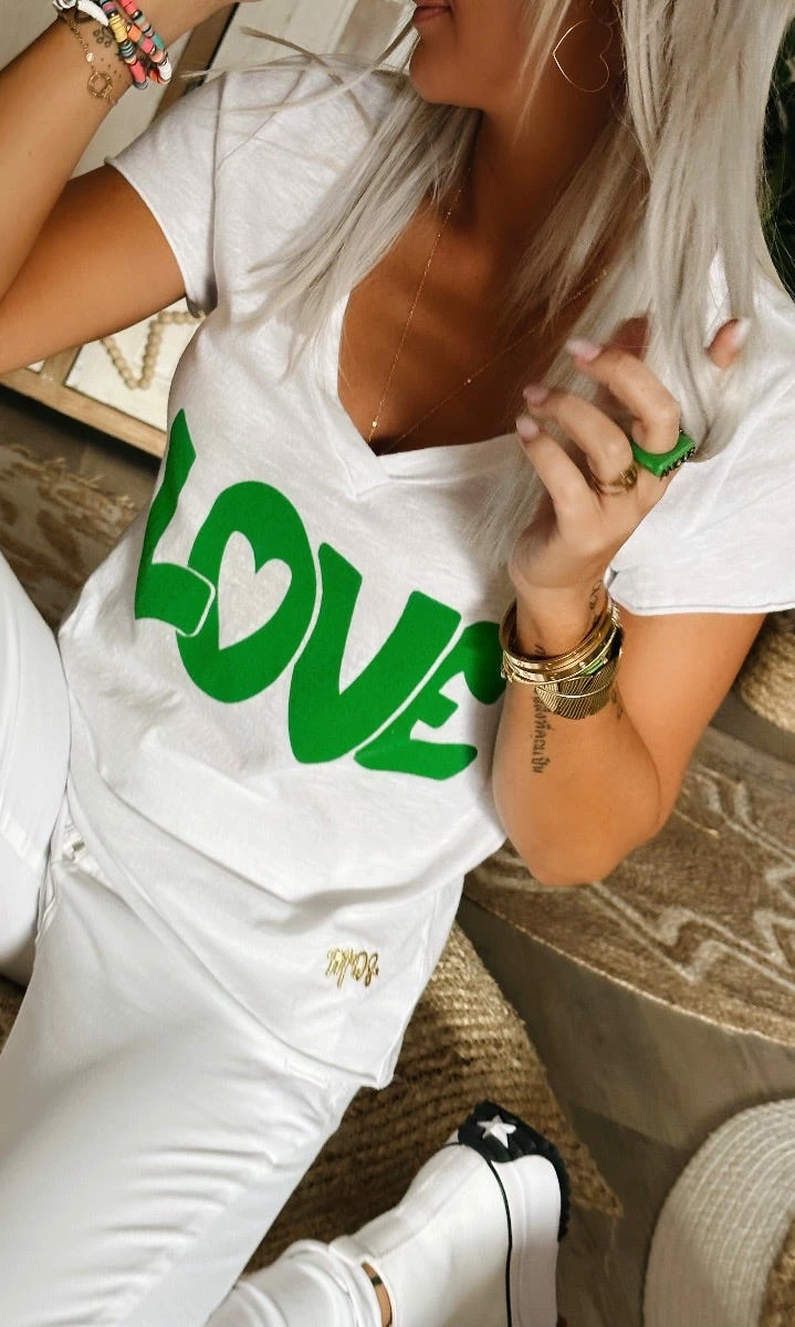 T-Shirt Magda Blanc Love Vert Brésil 4 T-Shirt Magda Blanc Love Vert Brésil – Image 2