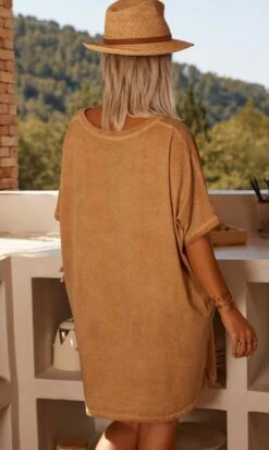 T-Shirt Iloé Oversize Camel Lucky Eye -Vêtements Soldes 2024 18d15821 072f 41d8 a56d 9cd18f891d41 facetune 24 07 2023 14 06 07