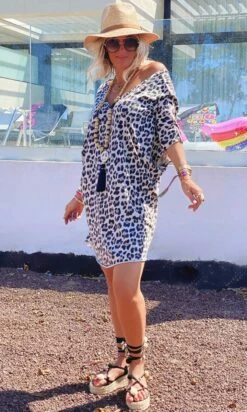 Petite Robe Farah Oversize Ultra-Light Beige Léopard 12 Petite Robe Farah Oversize Ultra-Light Beige Léopard -Vêtements Soldes 2024 2918c53a 5cea 4e6c 896b 7ba0ee86c168