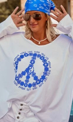 T-Shirt Clay ML Blanc Flower Peace Bleu Electrique 15 T-Shirt Clay ML Blanc Flower Peace Bleu Electrique -Vêtements Soldes 2024 2afc4a81 bee1 4245 b1df ff0e2315e87d facetune 17 07 2023 11 22 11