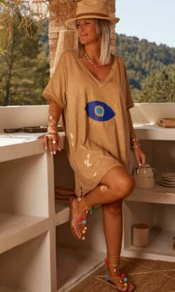 T-Shirt Iloé Oversize Camel Lucky Eye -Vêtements Soldes 2024 6fbe64f8 3032 4e35 b11f 42d5016e4dfa facetune 24 07 2023 14 11 19