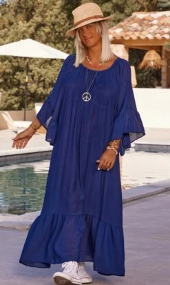 Robe De Plage Alizée Bleu Marine -Vêtements Soldes 2024 e08842ae 24c5 42a5 8d32 04a25e4ac7b4 facetune 24 07 2023 15 28 18