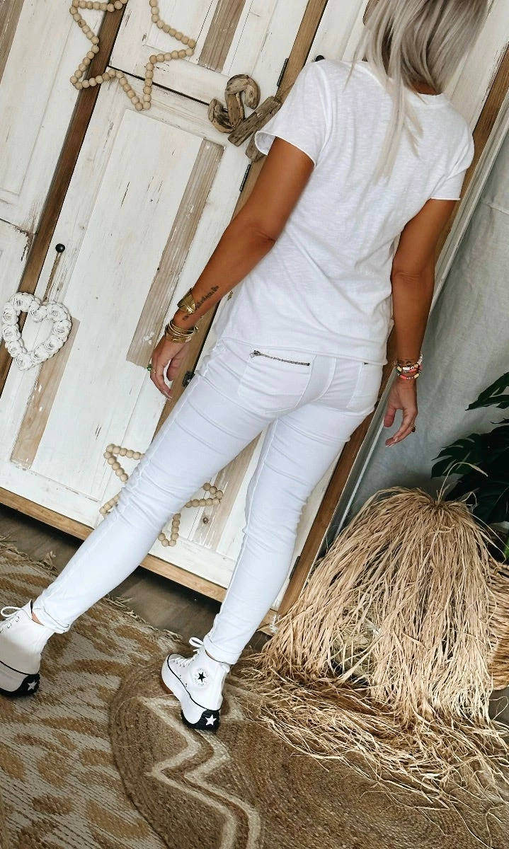 T-Shirt Magda Blanc Love Vert Brésil 8 T-Shirt Magda Blanc Love Vert Brésil – Image 6