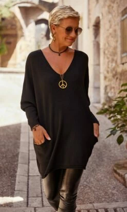 Pull Nestor Oversize Noir -Vêtements Soldes 2024 facetune 01 09 2023 15 35 30