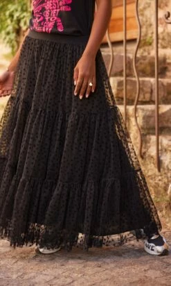 Jupon Stan Noir Little Star -Vêtements Soldes 2024 facetune 03 10 2023 16 17 44 1