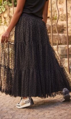 Jupon Stan Noir Little Star -Vêtements Soldes 2024 facetune 03 10 2023 16 19 54 1