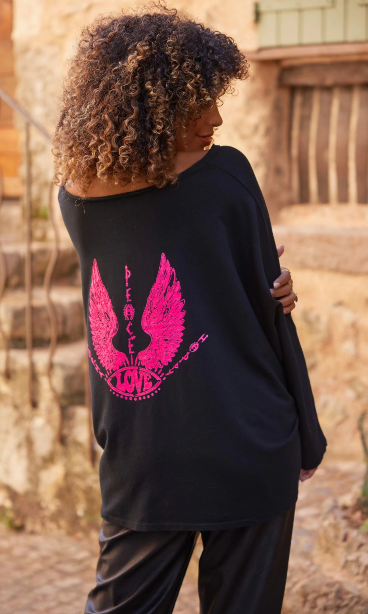 Sweat Fin Logan Noir Angel Love Rose Fluo 3 Sweat Fin Logan Noir Angel Love Rose Fluo