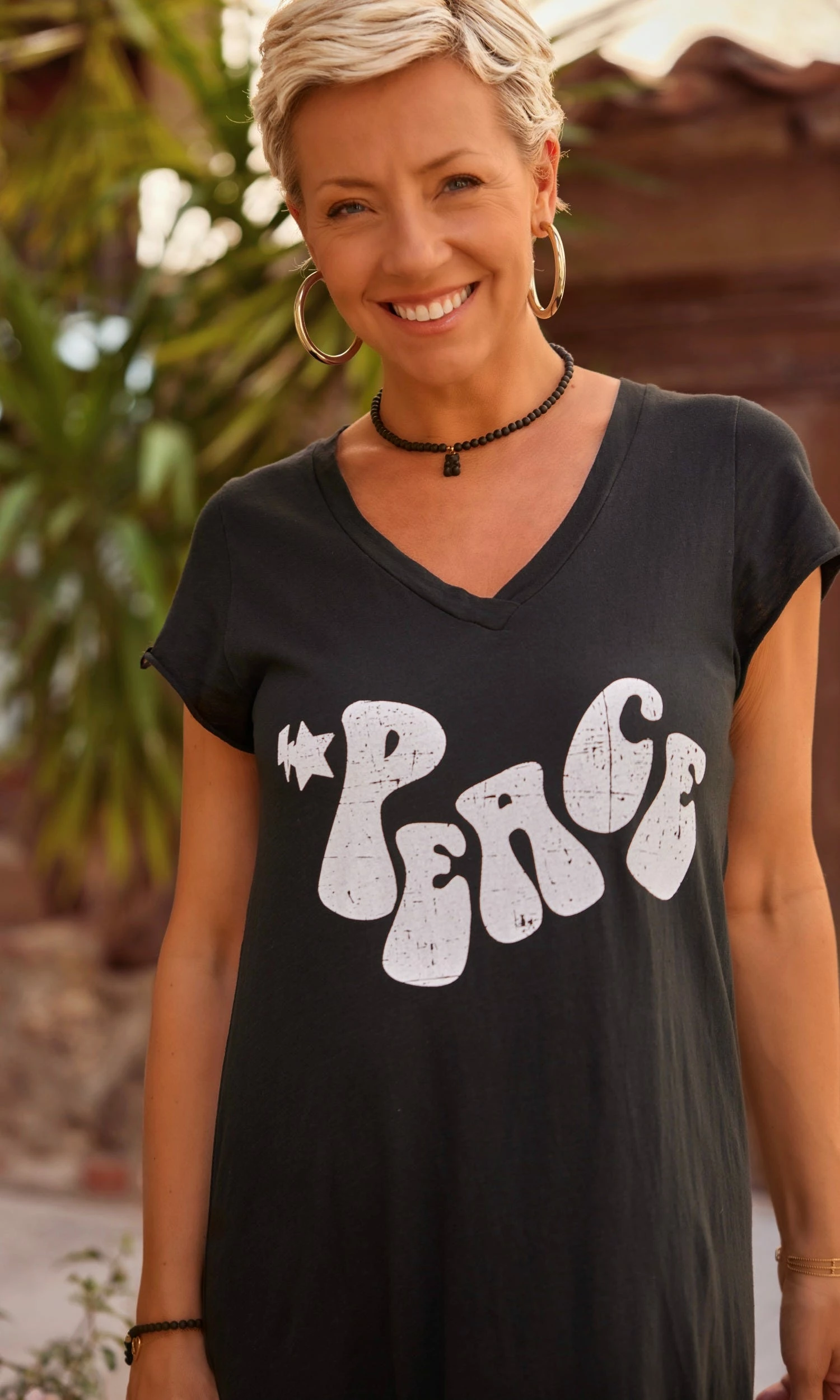 Robe Magda Ultra-Light Noir Peace Blanc 4 Robe Magda Ultra-Light Noir Peace Blanc – Image 2