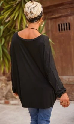 T-Shirt Essentiel Marius Oversize Noir -Vêtements Soldes 2024 facetune 04 09 2023 11 23 38