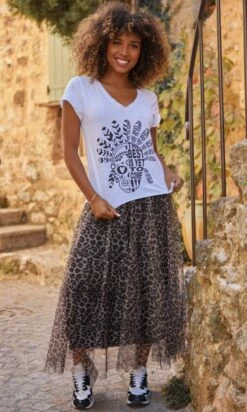 T-Shirt Magda Blanc The Best Skull Noir -Vêtements Soldes 2024 facetune 04 10 2023 11 57 18