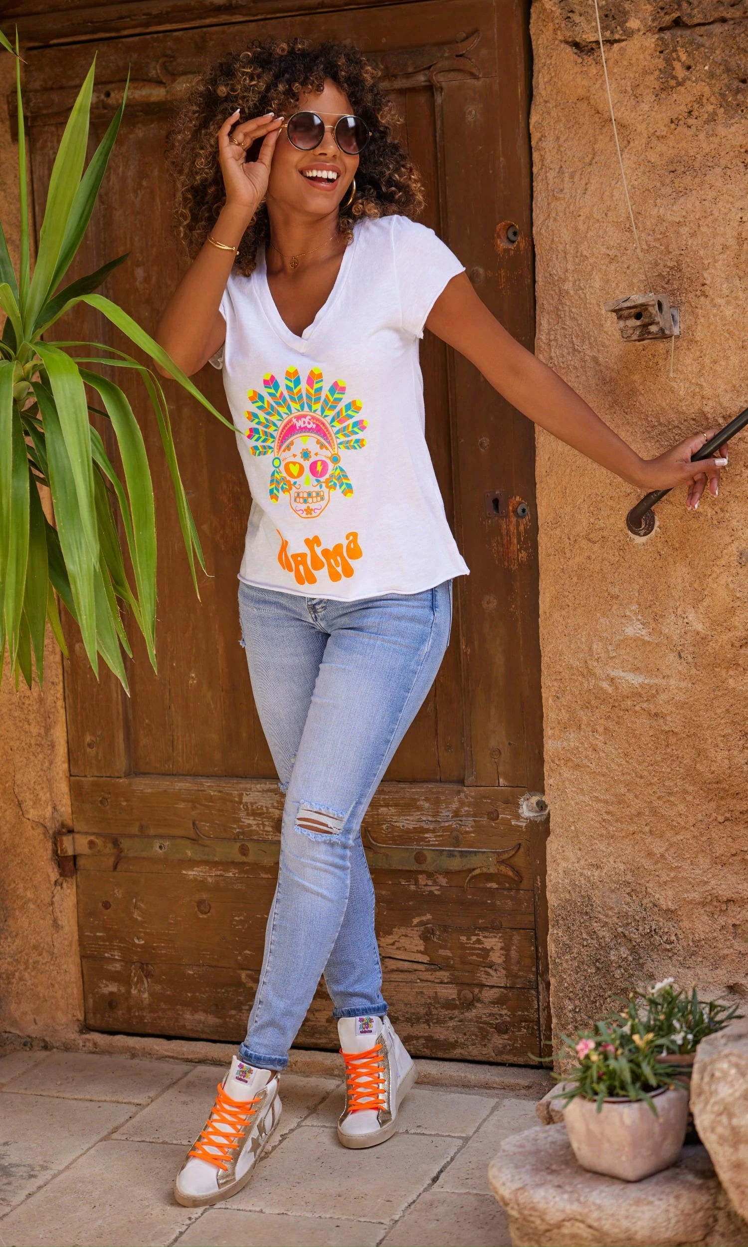 T-Shirt Magda Blanc Pluma Skull Karma Multicolor 4 T-Shirt Magda Blanc Pluma Skull Karma Multicolor – Image 2