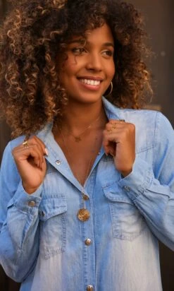 Robe Cameron Jean's Used Denim -Vêtements Soldes 2024 facetune 05 10 2023 10 23 07