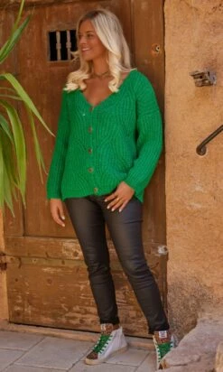 Gilet Nell Vert -Vêtements Soldes 2024 facetune 05 10 2023 12 03 11 1