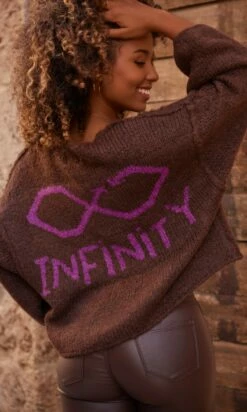 Pantalon Meryl Huilé Chocolat -Vêtements Soldes 2024 facetune 05 10 2023 14 21 28 1