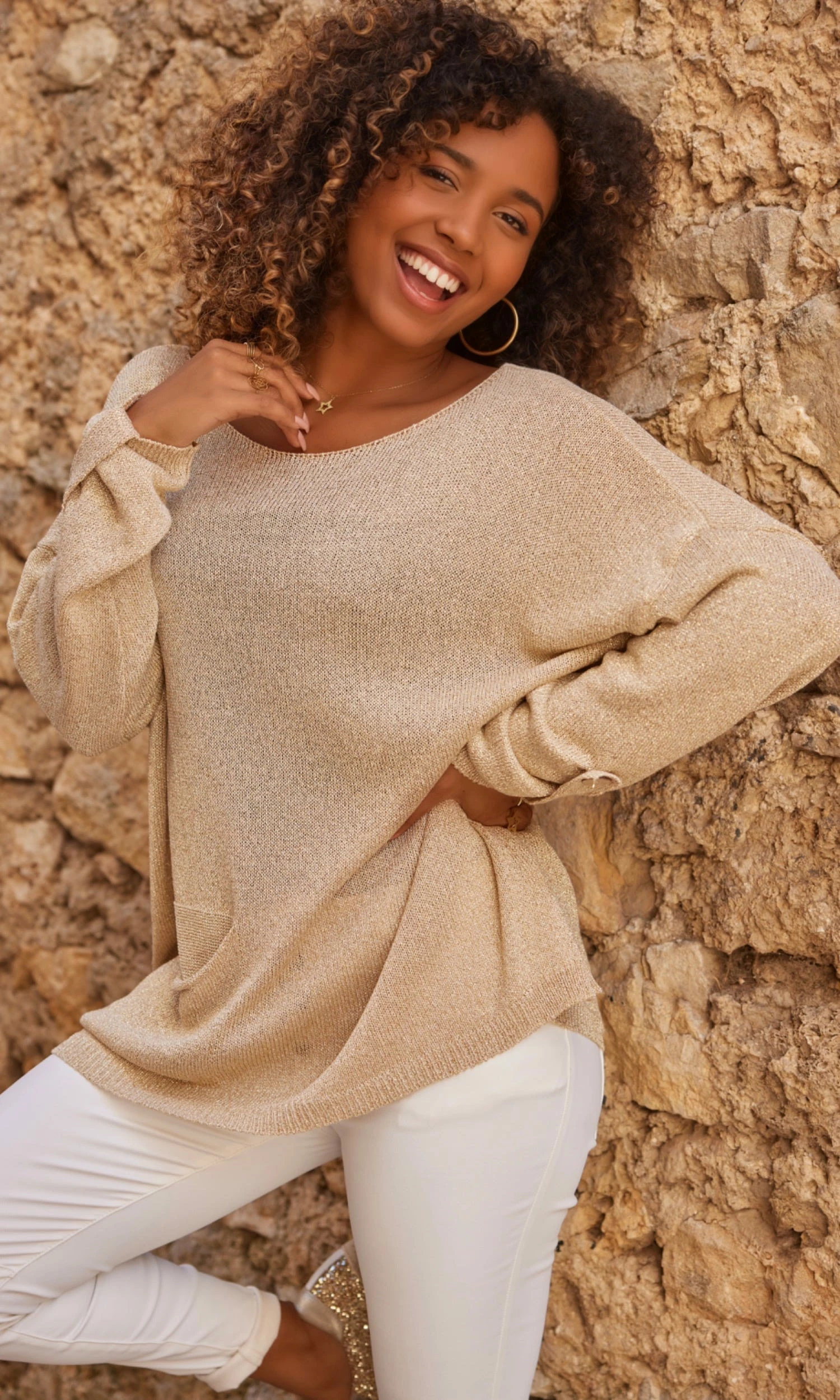 Pull Mika Oversize Doré Irisé 6 Pull Mika Oversize Doré Irisé – Image 4