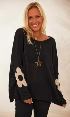 Pull Clovis Noir Flower Or -Vêtements Soldes 2024 facetune 06 02 2024 10 51 06 1