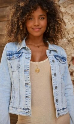 Robe Ludo Doré Irisé -Vêtements Soldes 2024 facetune 06 10 2023 12 56 21