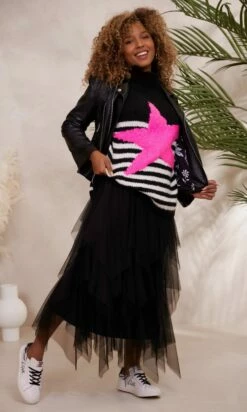 Jupon Wendy Noir -Vêtements Soldes 2024 facetune 06 12 2023 14 06 37