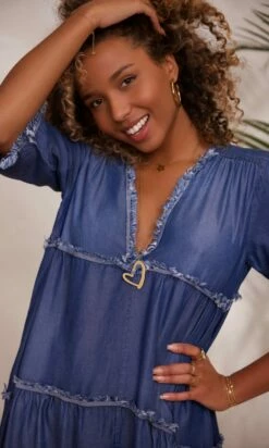 Robe Talya Jean's Brut -Vêtements Soldes 2024 facetune 07 12 2023 16 51 15