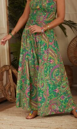 Jupon Ayron Vert Brésil Cachemire Flower -Vêtements Soldes 2024 facetune 08 02 2023 14 45 31