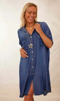 Petite Robe Molly Jean's Used Brut -Vêtements Soldes 2024 facetune 08 02 2024 11 13 45