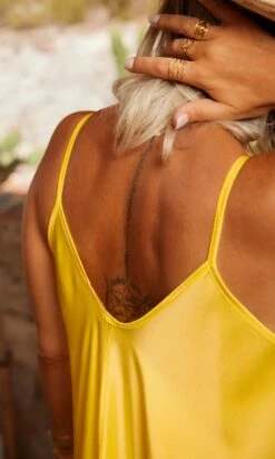 Robe Kimy Jaune 11 Robe Kimy Jaune -Vêtements Soldes 2024 facetune 08 08 2023 13 00 28