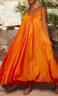 Robe Kimy Orange 12 Robe Kimy Orange -Vêtements Soldes 2024 facetune 08 08 2023 14 45 15