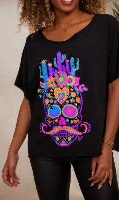 T-Shirt Solene Oversize Noir Cactus Skull -Vêtements Soldes 2024 facetune 08 12 2023 10 36 34
