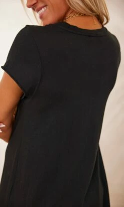 Robe Magda MC Noir Amour Or 14 Robe Magda MC Noir Amour Or -Vêtements Soldes 2024 facetune 09 02 2024 09 39 40