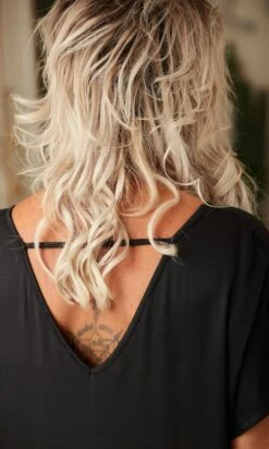 Robe Georgia Satin Noir -Vêtements Soldes 2024 facetune 09 03 2023 11 58 01