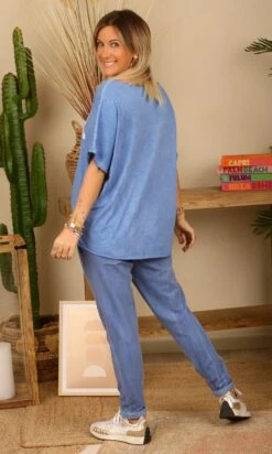 T-Shirt Solene Oversize Bleu Jean Amour Blanc -Vêtements Soldes 2024 facetune 09 05 2023 09 46 18