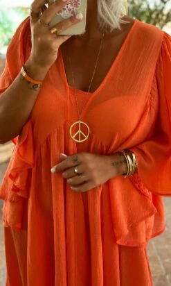 Petite Robe De Plage Kristy Orange 12 Petite Robe De Plage Kristy Orange -Vêtements Soldes 2024 facetune 09 08 2023 09 05 23