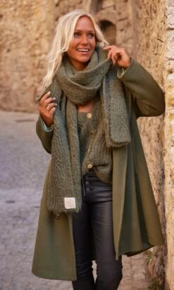 Gilet Nell Kaki -Vêtements Soldes 2024 facetune 10 10 2023 12 18 32