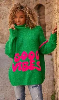 Pull Amaury Vert Good Vibes Rose Fluo -Vêtements Soldes 2024 facetune 10 10 2023 13 31 03