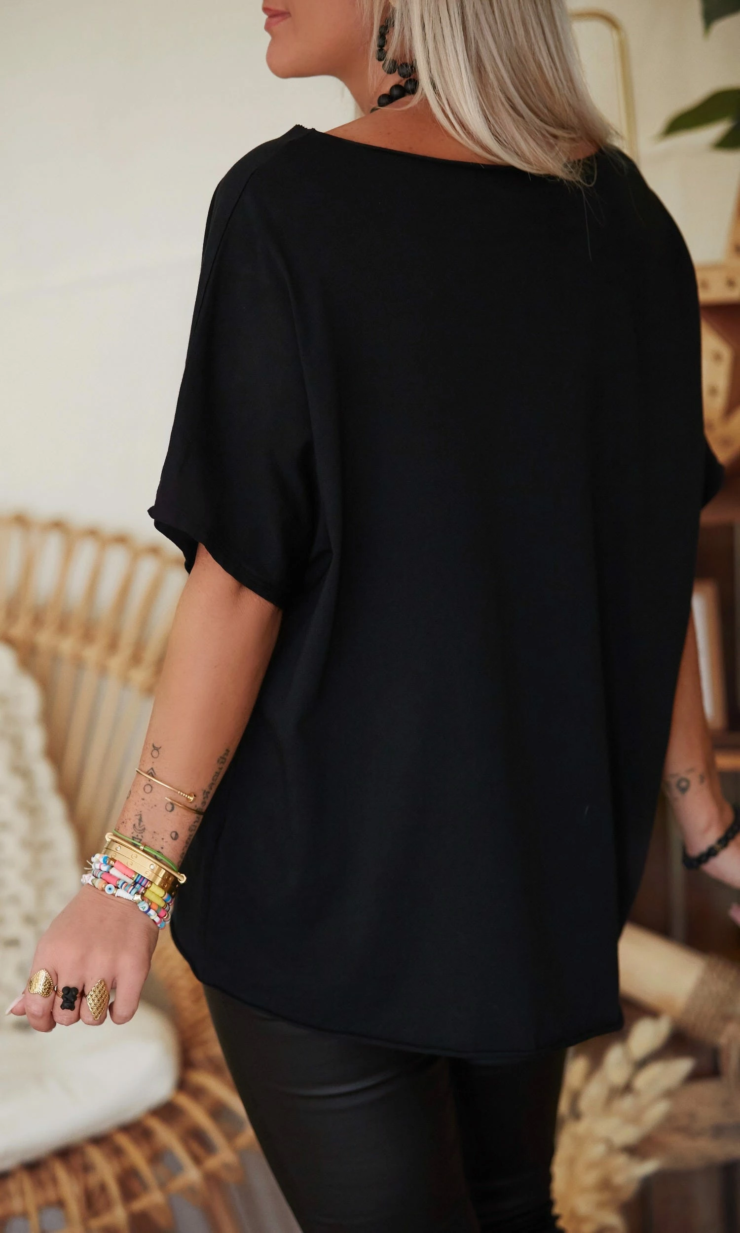 T-Shirt Solene Oversize Noir Heart Arrow Or 8 T-Shirt Solene Oversize Noir Heart Arrow Or – Image 6