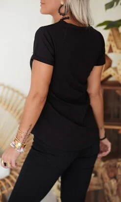 T-Shirt Naïm Noir Little Heart Or -Vêtements Soldes 2024 facetune 11 01 2023 11 24 12 1