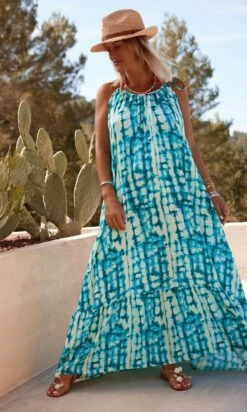 Robe Nayana Vert Turquoise Damiera -Vêtements Soldes 2024 facetune 11 07 2023 11 15 24
