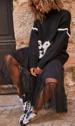 Jupon Yahim Noir -Vêtements Soldes 2024 facetune 11 10 2023 14 56 58