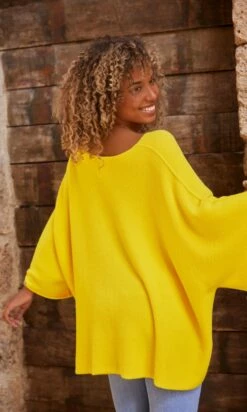 Pull Léon Oversize Jaune -Vêtements Soldes 2024 facetune 12 10 2023 10 58 59