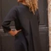 Petite Robe Gaia Noir 2 Petite Robe Gaia Noir -Vêtements Soldes 2024 facetune 12 10 2023 12 10 13