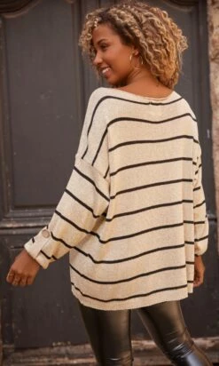 Pull Mika Oversize Doré Irisé Marinière Noir -Vêtements Soldes 2024 facetune 12 10 2023 14 27 58