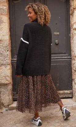 Jupon Olympe Camel Léopard -Vêtements Soldes 2024 facetune 12 10 2023 14 52 11 1