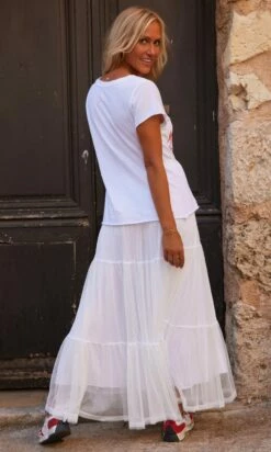 T-Shirt Magda Blanc MinoDuSud Rouge -Vêtements Soldes 2024 facetune 13 10 2023 08 57 33