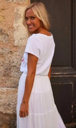 T-Shirt Magda Blanc MinoDuSud Rouge -Vêtements Soldes 2024 facetune 13 10 2023 09 09 29