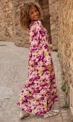 Robe Titaïna Violet Dye Color Anis -Vêtements Soldes 2024 facetune 13 10 2023 09 11 04