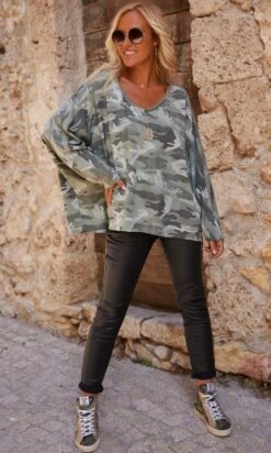 Sweat Fin Logan Kaki Camouflage Angel Love Rose Fluo -Vêtements Soldes 2024 facetune 13 10 2023 11 30 18