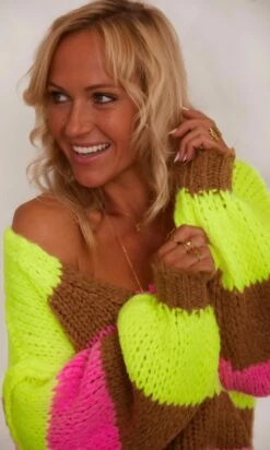 Pull Dario Jaune Fluo & Camel 15 Pull Dario Jaune Fluo & Camel -Vêtements Soldes 2024 facetune 13 11 2023 18 33 18 1