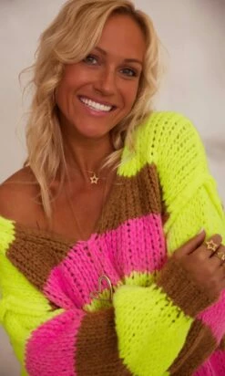 Pull Dario Jaune Fluo & Camel 10 Pull Dario Jaune Fluo & Camel -Vêtements Soldes 2024 facetune 13 11 2023 18 37 08 1