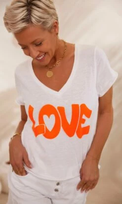 Produits populaires -Vêtements Soldes 2024 facetune 14 02 2024 10 47 58