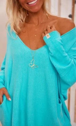 Pull Nestor Oversize Bleu Turquoise -Vêtements Soldes 2024 facetune 14 02 2024 15 13 41